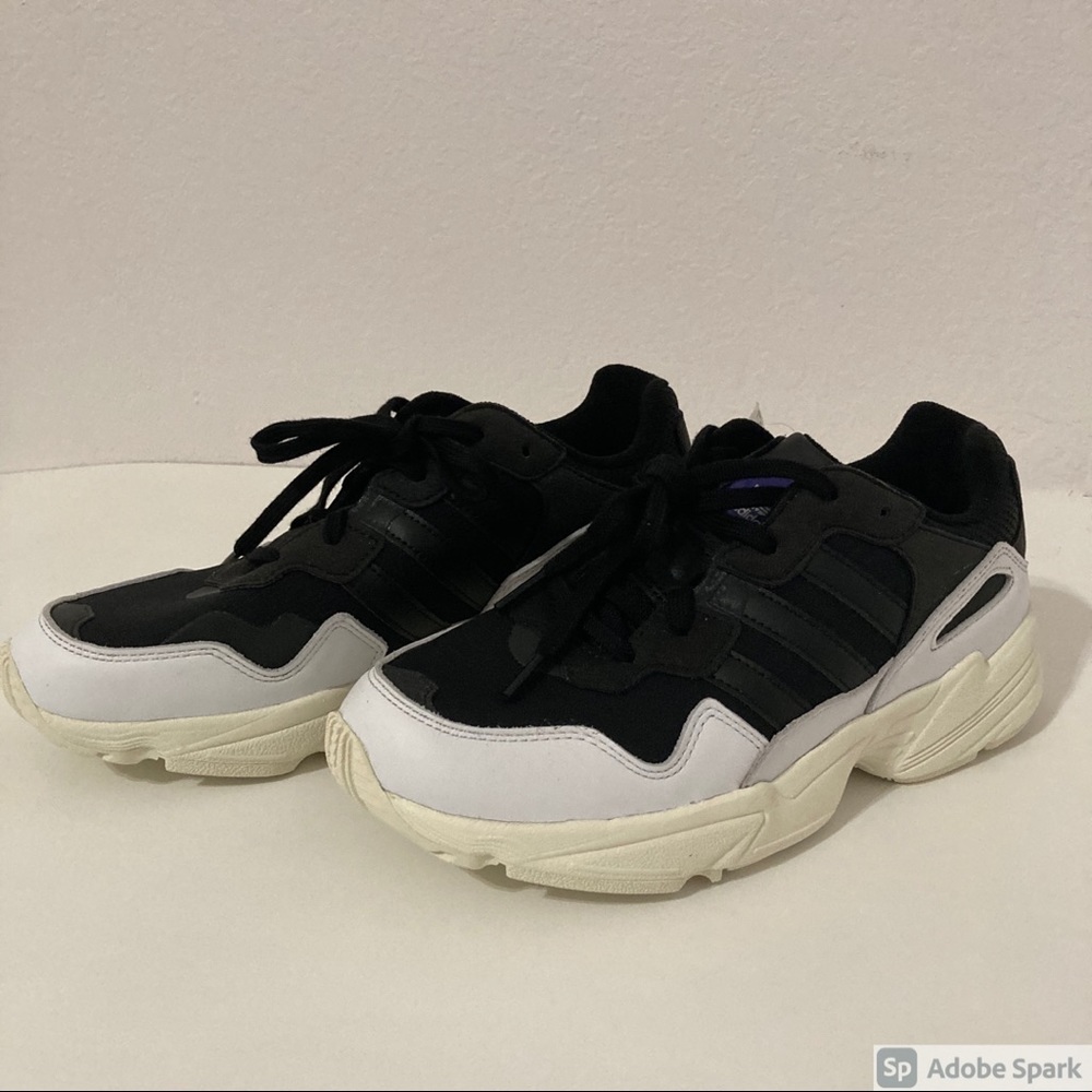 Adidas Men’s YUNG-96 J Black & White Shoes Sz 6.5